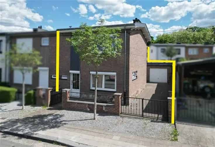 Huis Te Koop 3 slaapkamers tuin garage 130m²