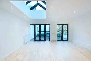Gelijkvloers Appartement te Koop Sint-Lambrechts-Woluwe 159m²