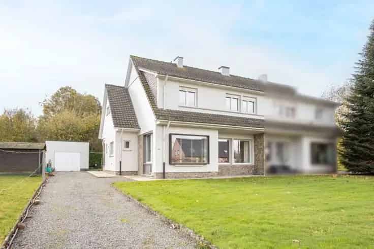 Te renoveren Koppelvilla met Tuin en Garage in de Vlaamse Ardennen