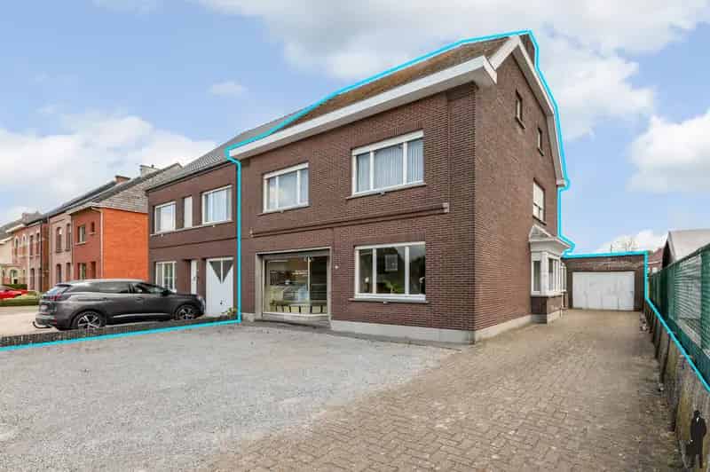 Te renoveren woning met handelsruimte Heist-op-den-Berg