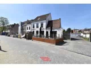 Handelspand Brugge: Horecazaak met Appartement te Koop