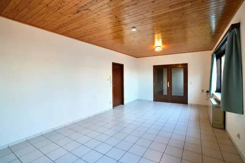 Gelijkvloers appartement te koop in Drongen