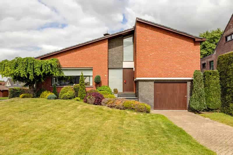 Huis te koop 5 slaapkamers Split-level woning