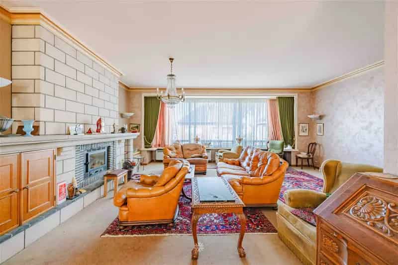 Te renoveren woning 3 slaapkamers grote tuin Sint-Amandsberg