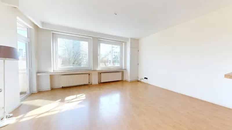 Appartement te Schaerbeek 1 slaapkamer terras Meiser