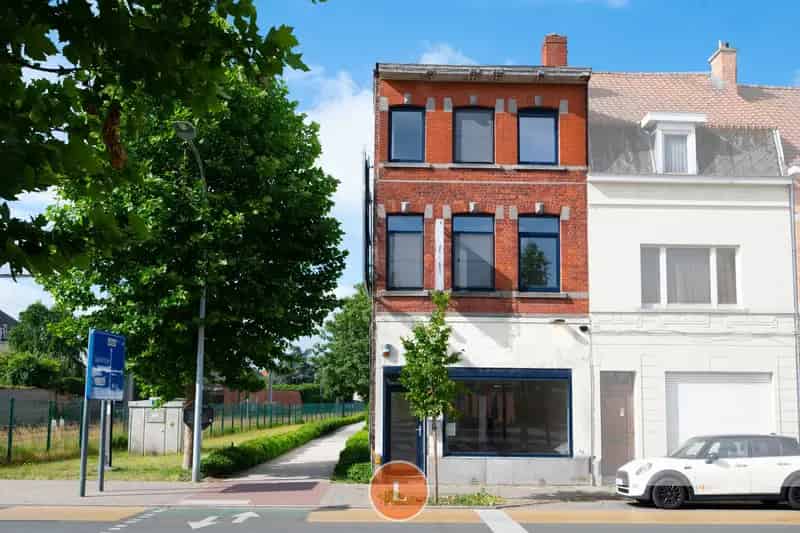 Handelspand met 4 slaapkamers te Menen