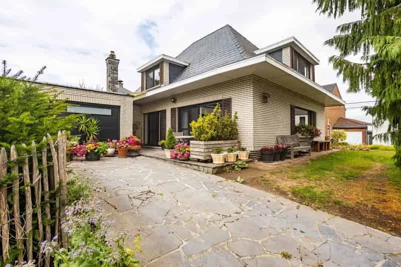 Aangename woning 4 slaapkamers tuin garage
