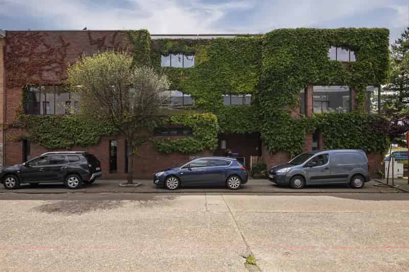 Huis te koop Stabroek: 2 Appartementen, Praktijk, Kangoeroewonen
