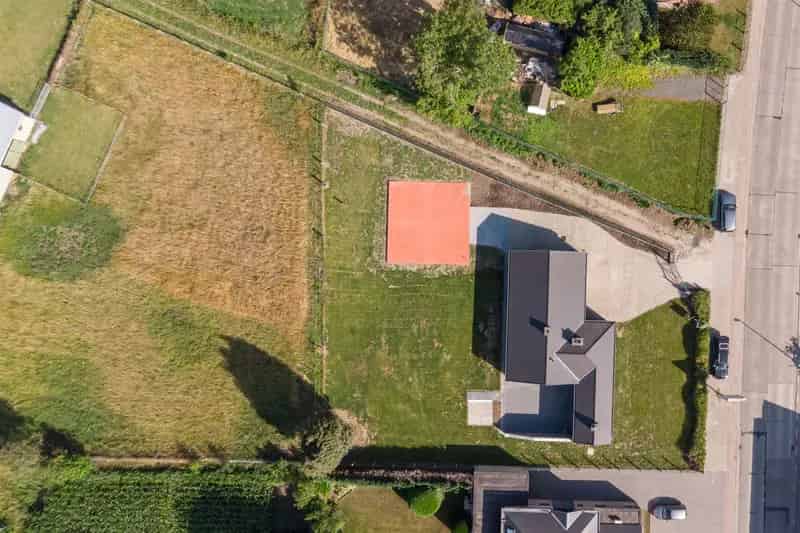 Bungalow te huur 237m²  tuin 1824m²  Sinaai