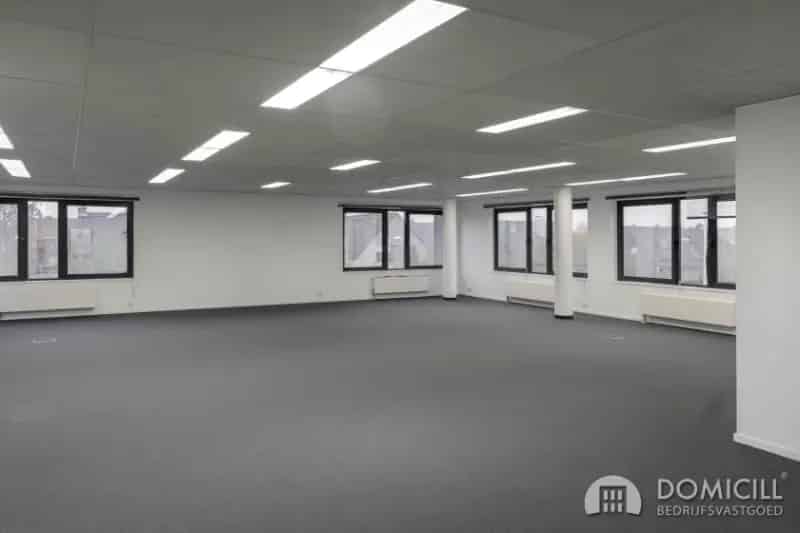 Kantoorruimte te huur Roeselare 307m²