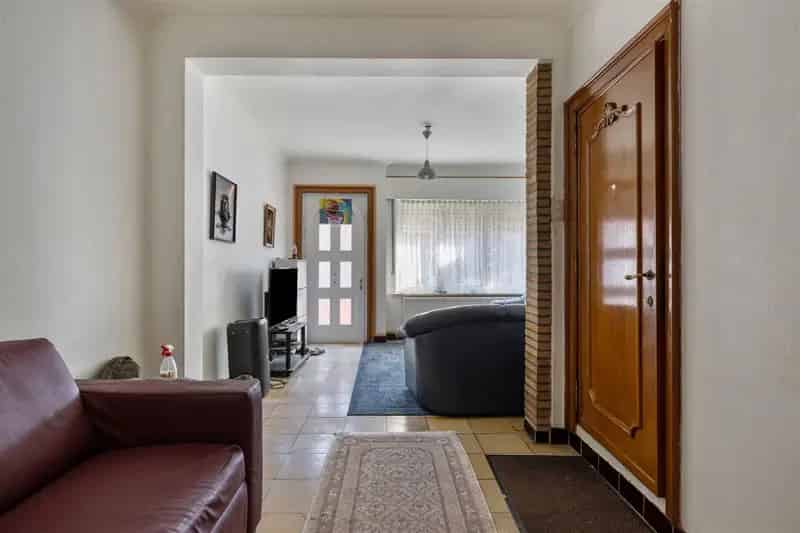 Te renoveren woning 3 slaapkamers