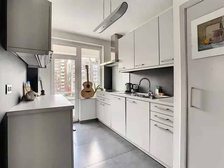 Appartement Te Koop - Licht appartement met balkon