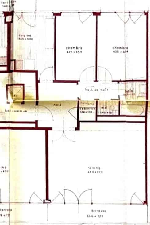 Appartement Te Koop: 2 slaapkamers, balkon, garage en kelder
