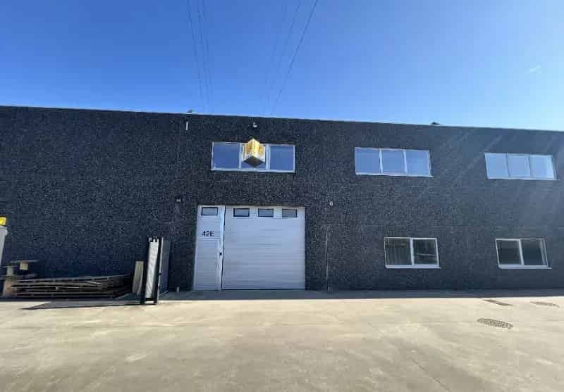 Magazijn te Huur Melle 216m2 Kantoorruimte