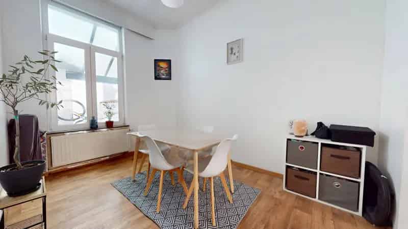 Te Koop: 4 Slaapkamers Huis Schaerbeek Nabij Winkels