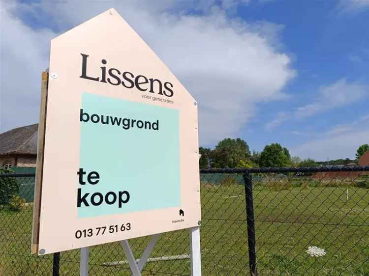 Aankoop projectgrond 11 a 07 ca in woongebied met landelijk karakter