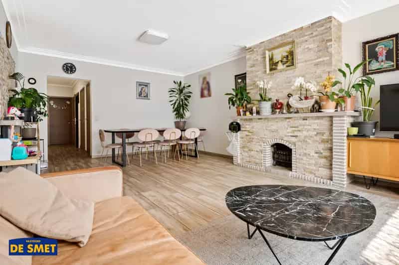Appartement te huur 3 slaapkamers 2 terrassen gerenoveerd