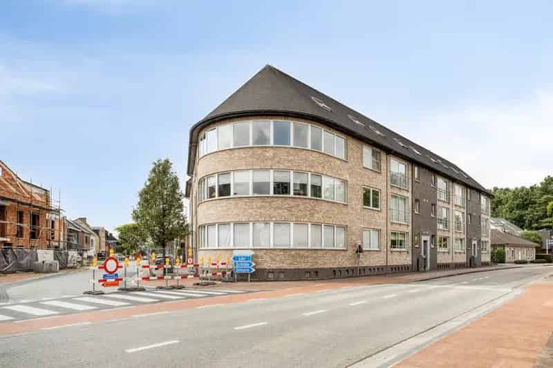 Appartement te huur 5 slaapkamers 2 badkamers terras