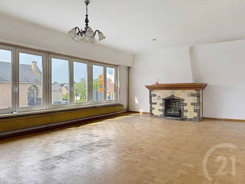 Ruim appartement te renoveren 189m² Ramsel