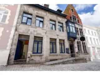 Huis Gemengd Gebruik Thuin 475m² Horeca Appartementen