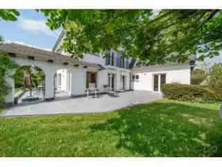 Villa te koop Beersel 5 slaapkamers Grote tuin