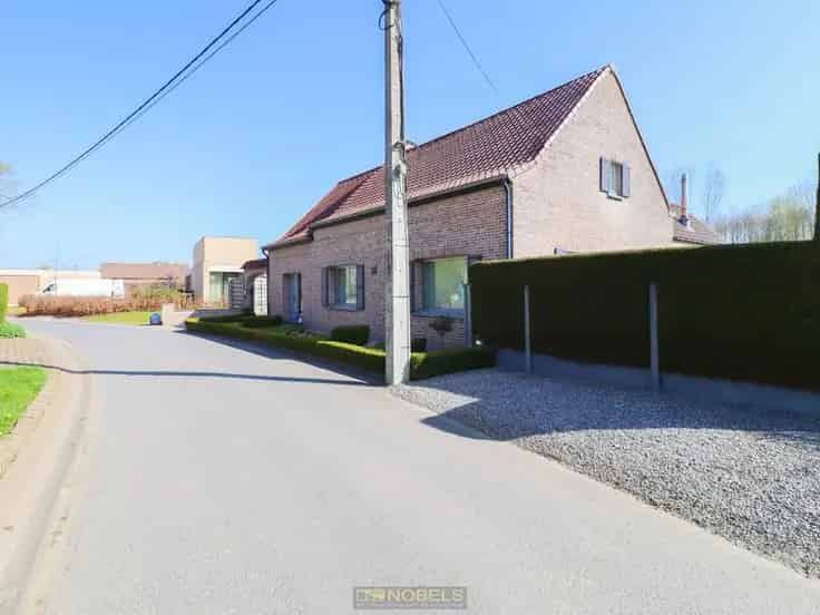 Landelijke gezinswoning te koop Dikkelvenne