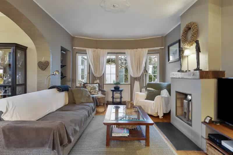 Huis te huur: 2 wooneenheden, villa en appartement