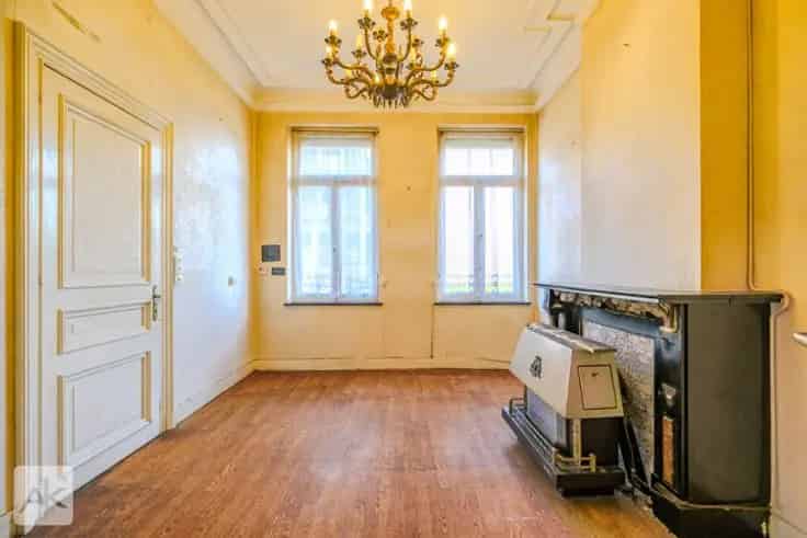 Huis Te Koop Vennes Luik: 200m2 5 Slaapkamers Renovatieproject