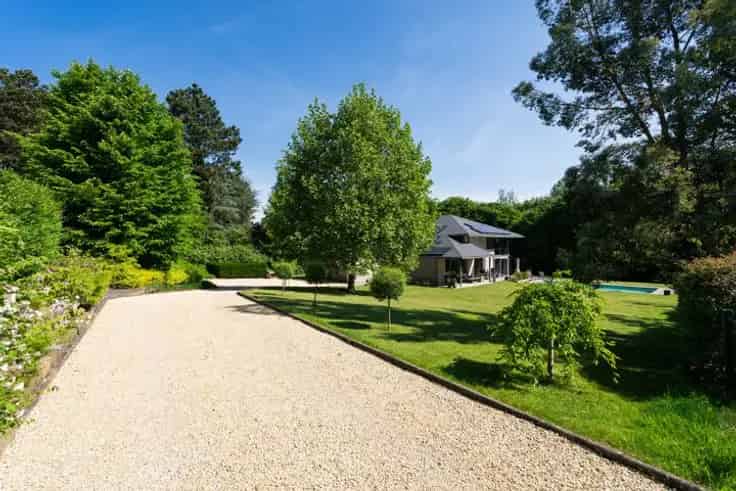 Villa te Koop Rhode-st-Genese 5 Slaapkamers Zwembad
