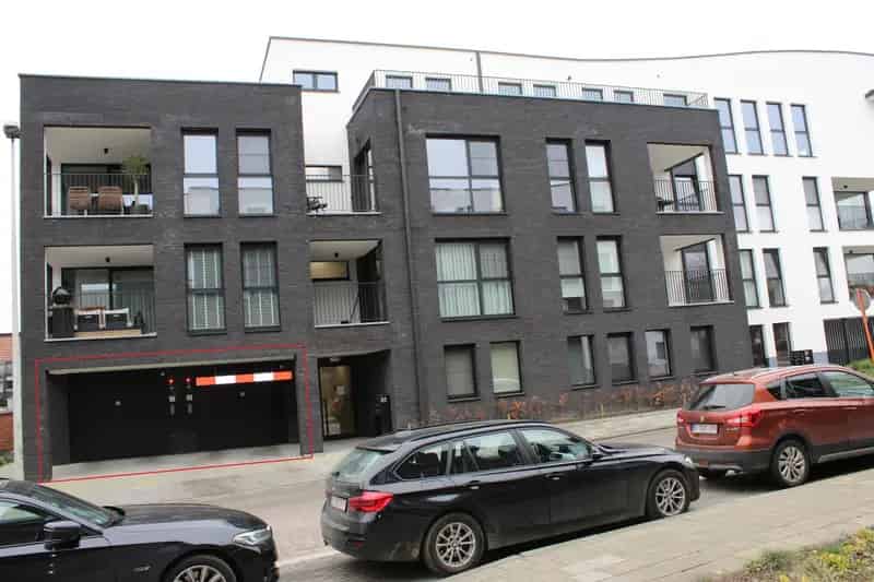Garage te Huur Lier - Ondergrondse Parkeerplaats met Laadmogelijkheid