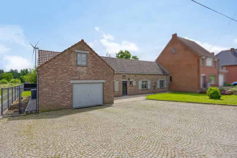 Huis te koop Alken: Charmante Langgevelhoeve met 4 slaapkamers en garage
