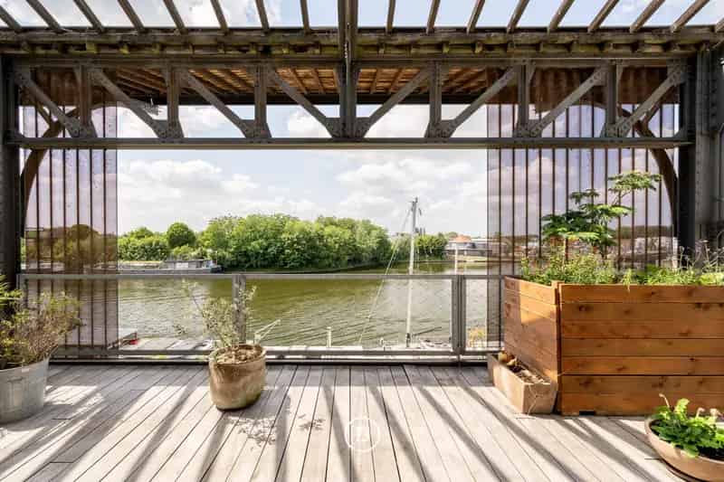 Loft te koop Nieuwe Voorhaven: Ruime loft met waterzicht
