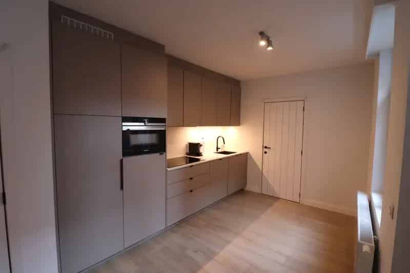 Gerenoveerde Woning 3 Slaapkamers Tuin