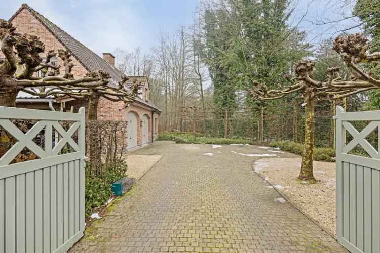 Villa te koop in Bierghes 4 slaapkamers grote tuin