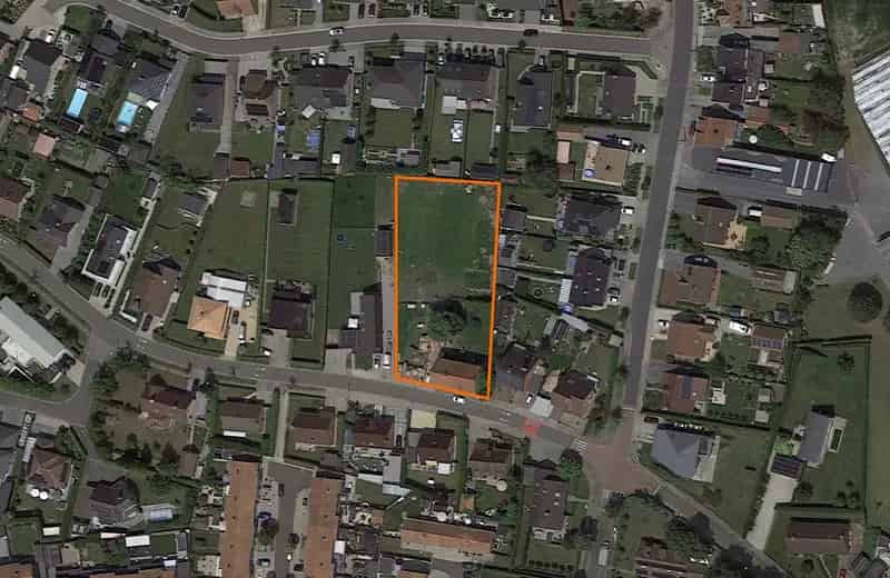 Bouwperceel 2260m2 met woning te renoveren