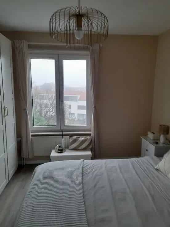 Appartement te koop: 2 slaapkamers, gerenoveerd, garage, tuin