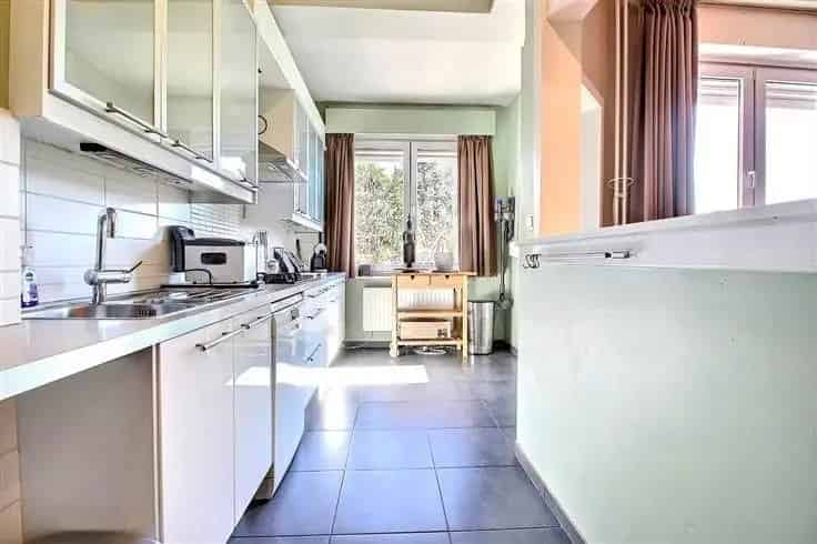 Huis Te Koop Brussel 220m2 4 slaapkamers 3 badkamers
