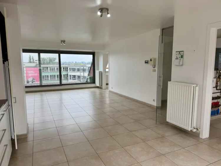 Penthouse te Huur Ninove Centrum 3 slaapkamers Terras Garage
