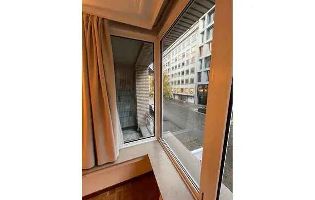 Huur 2 slaapkamer appartement van 110 m² in Brussels