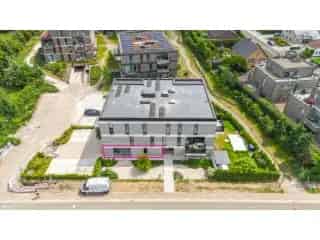 Kantoor te koop Zonhoven 173m² - Moderne ruimte met terras