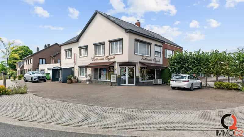 Handelspand met Woonst te Hulst - Bakkerij -  Renovatieplicht