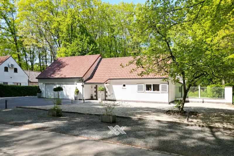 Huis te huur Aalter: Instapklare villa met tuin en garage