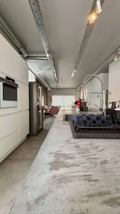 Huis te Koop Sint-Leonard: Loft-stijl Maison met 2 Terrassen