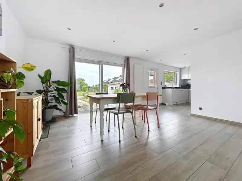 Huis te koop: Instapklare 3 Slaapkamers Tuin Garage Energiezuinig