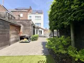 Herenhuis 4 slaapkamers Kortrijk Nabij Station