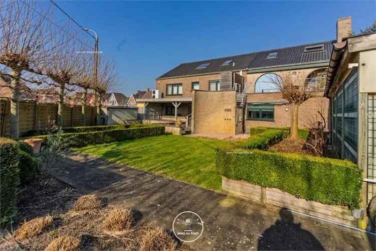Handelspand te koop Zulte met ruime woning