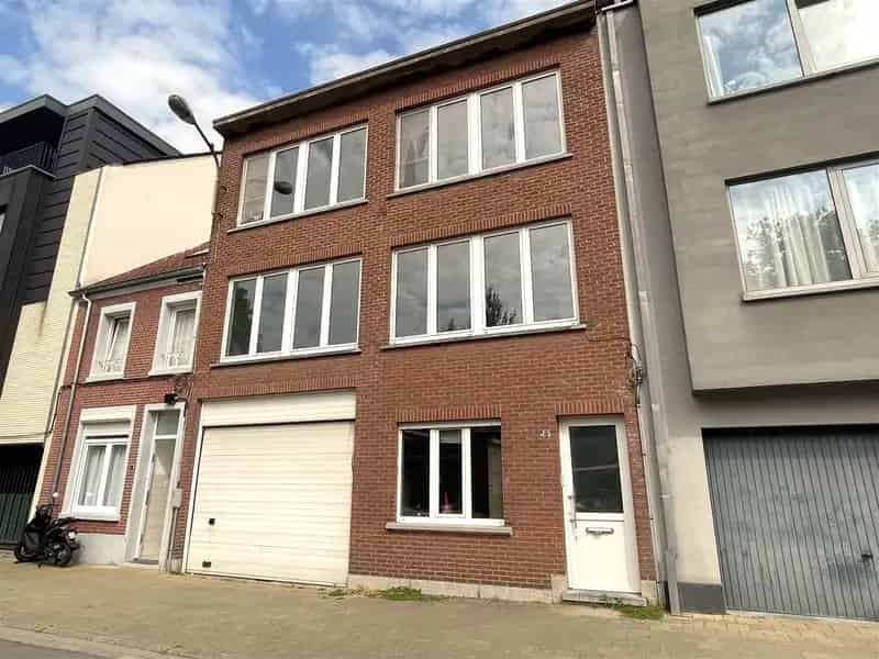 Huis te koop Willebroek: Woonst met Magazijn Nabij Station