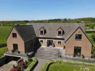 Villa te koop Mariembourg - Grote Familievilla met Tuin