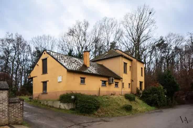 Huis Te Koop Hoog Linden Te renoveren woning 20 are