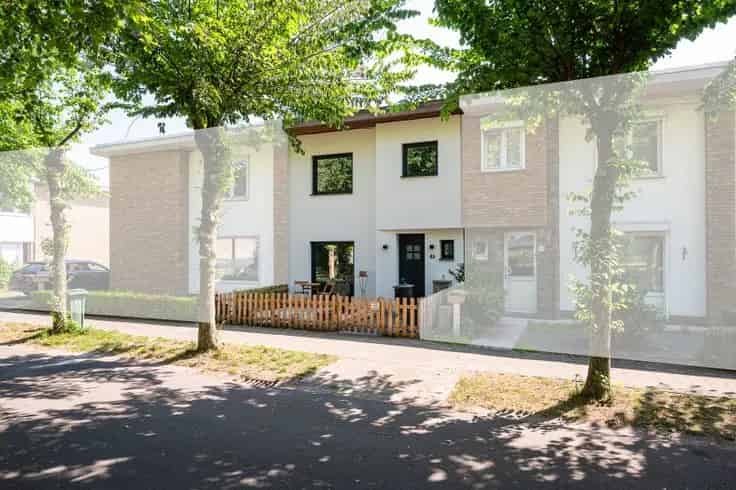 Huis Te Koop Instapklare woning met tuin